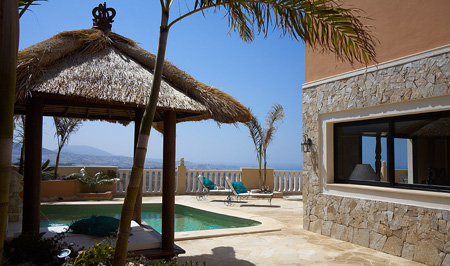 5 Sterne Villa Princesa Aussenbereich mit Pool